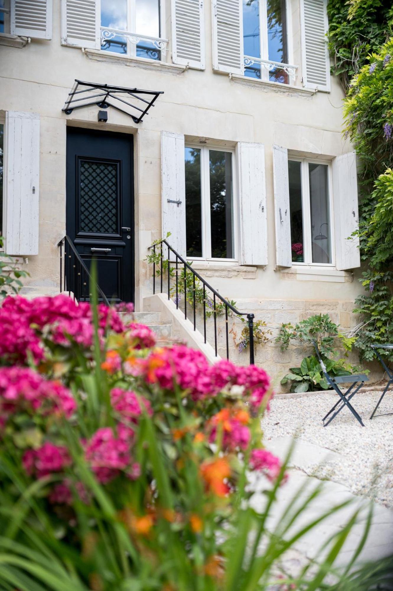 Villa Robs - Appartements Tout Confort, Tv Connectee, Haut Debit, Localisation Ideale - Courts Sejours & Affaires Caen Exteriör bild